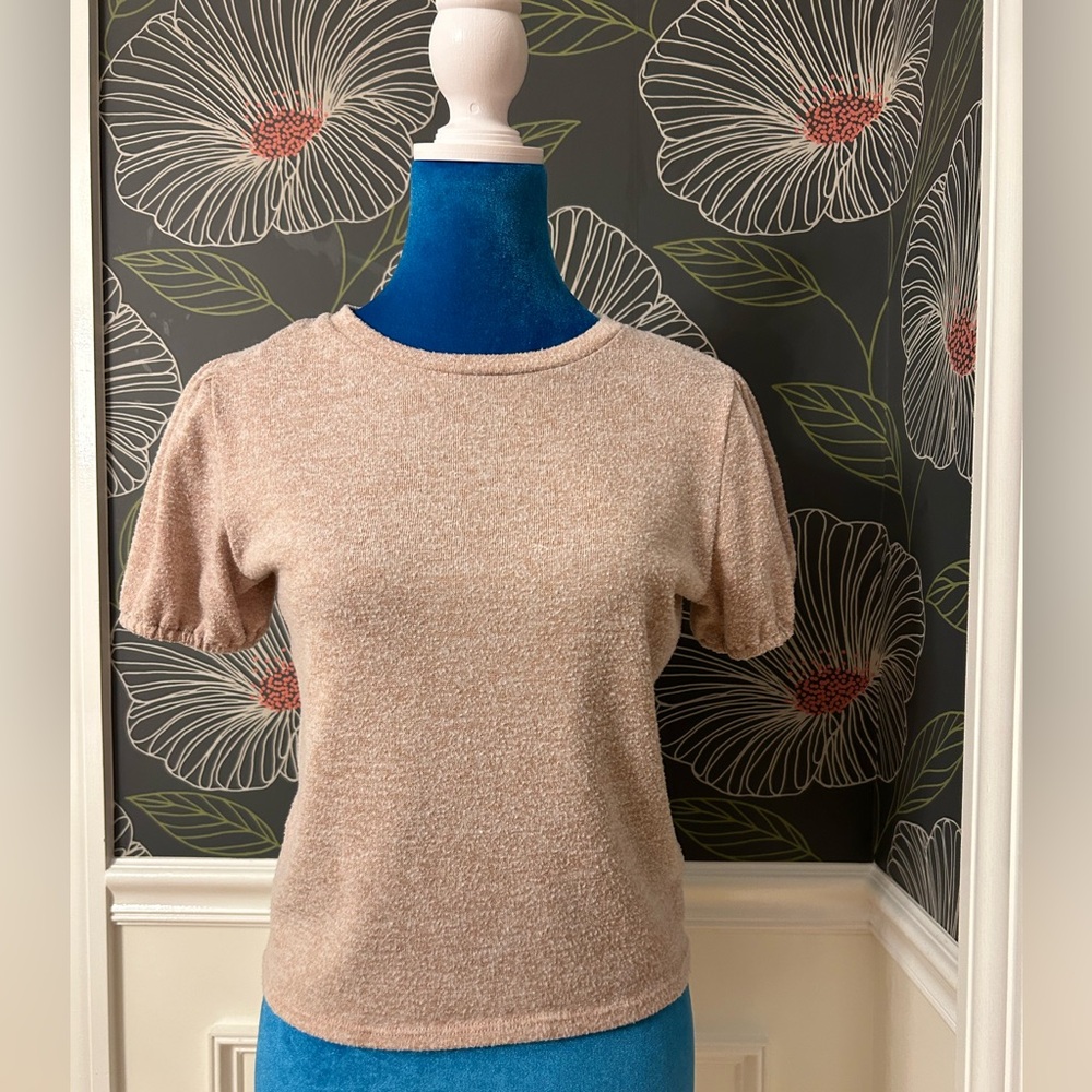 Light Pink/Nude Puffed Sleeve Blouse Size M